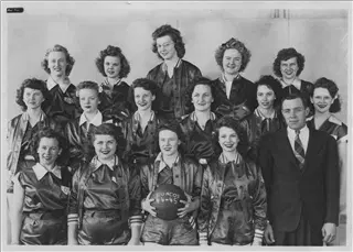 small_dchs girls bball 1944-45.webp